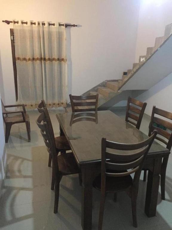 Tinu Homestay Mirissa Eksteriør billede